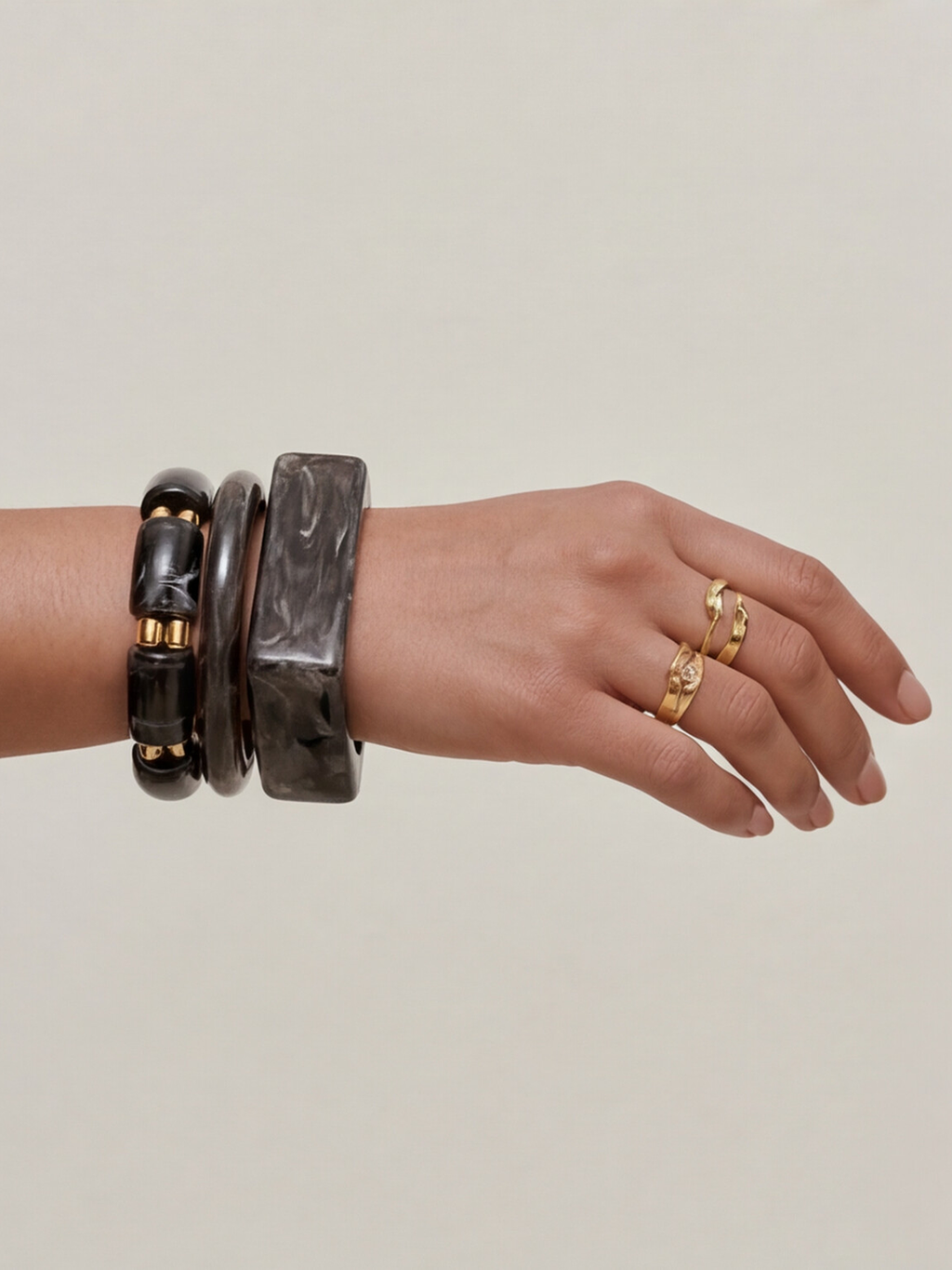 Noir Tide Bracelet Set