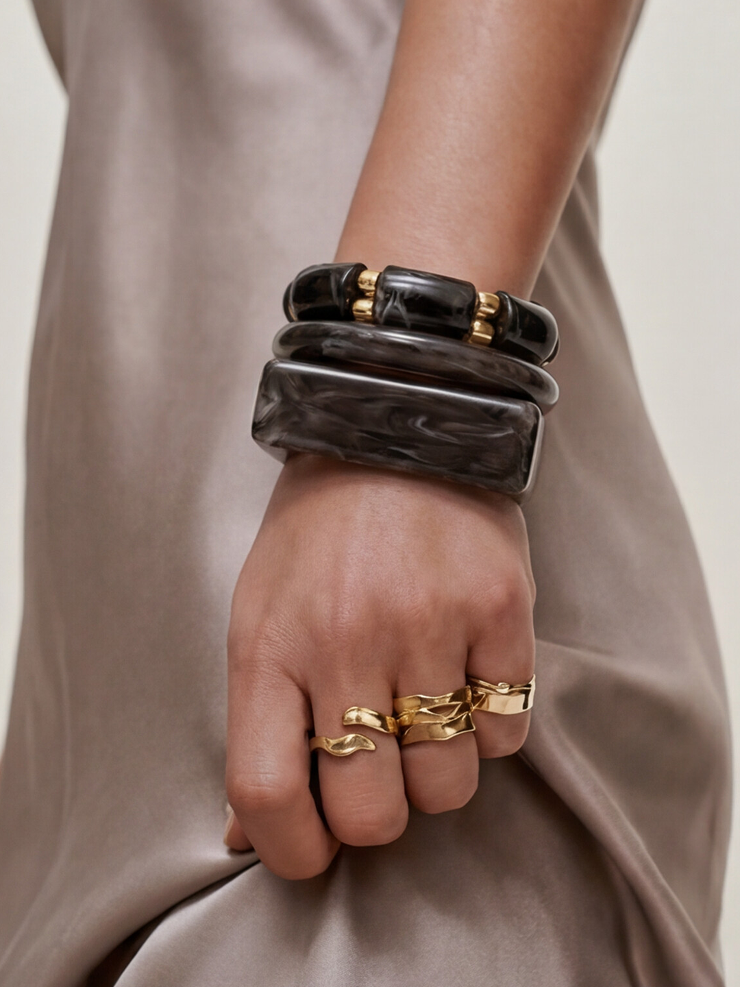 Noir Tide Bracelet Set