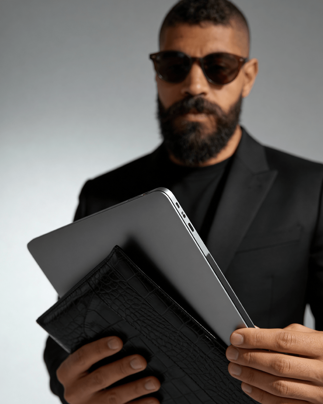 Croco Noir Core 01 laptop sleeve - Orimal